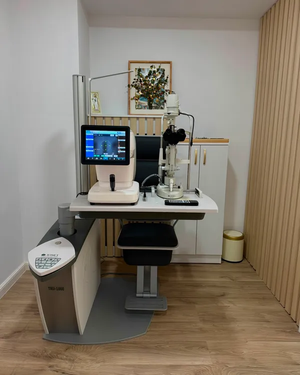 Aparatură optometrică modernă la Skyline Optique